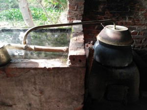 Cách nấu rượu gạo quê truyền thống Hải Hậu Nam Định