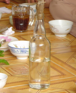 Tại sao rượu nút lá chuối